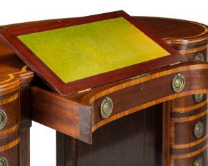 Fine Quality Edwardian Mahogany and Satinwood Cross-Banded Kidney Shaped Writing Desk